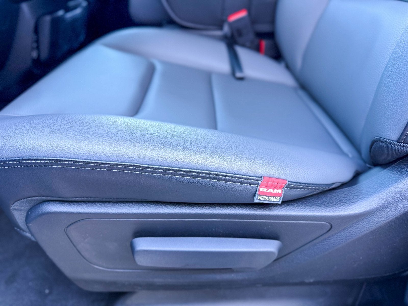 2026 RAM Ram 1500 RAM 1500 TRADESMAN CREW CAB 4X2 5'7' BOX