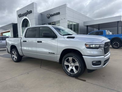 2026 RAM Ram 1500 RAM 1500 EXPRESS CREW CAB 4X2 5'7' BOX