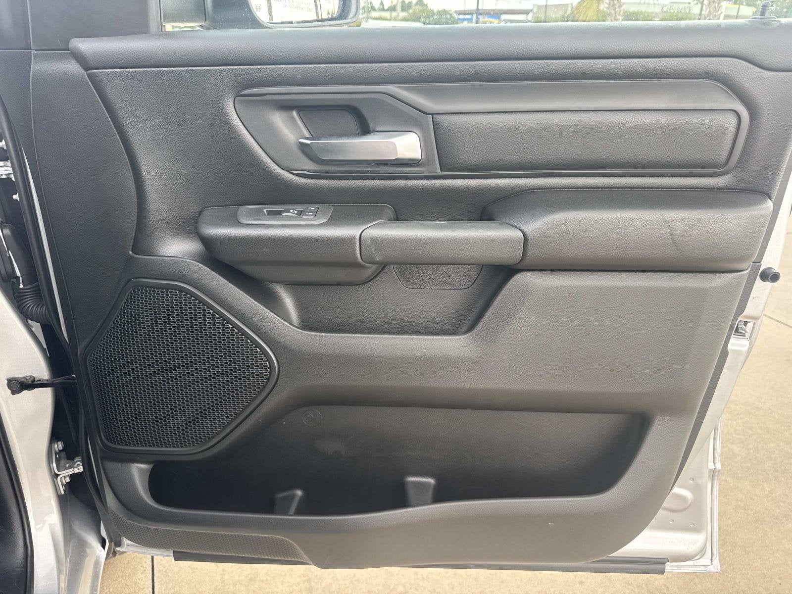 2026 RAM Ram 1500 RAM 1500 EXPRESS CREW CAB 4X2 5'7' BOX