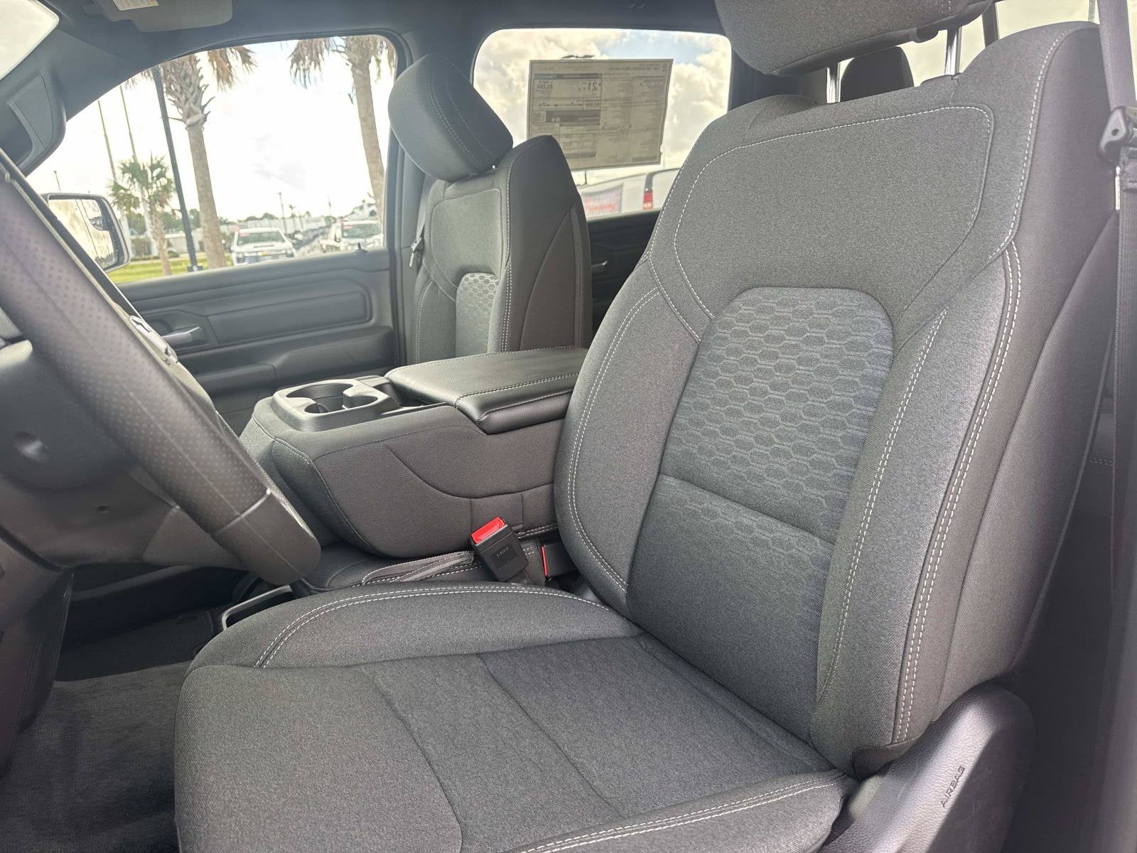 2026 RAM Ram 1500 RAM 1500 EXPRESS CREW CAB 4X2 5'7' BOX