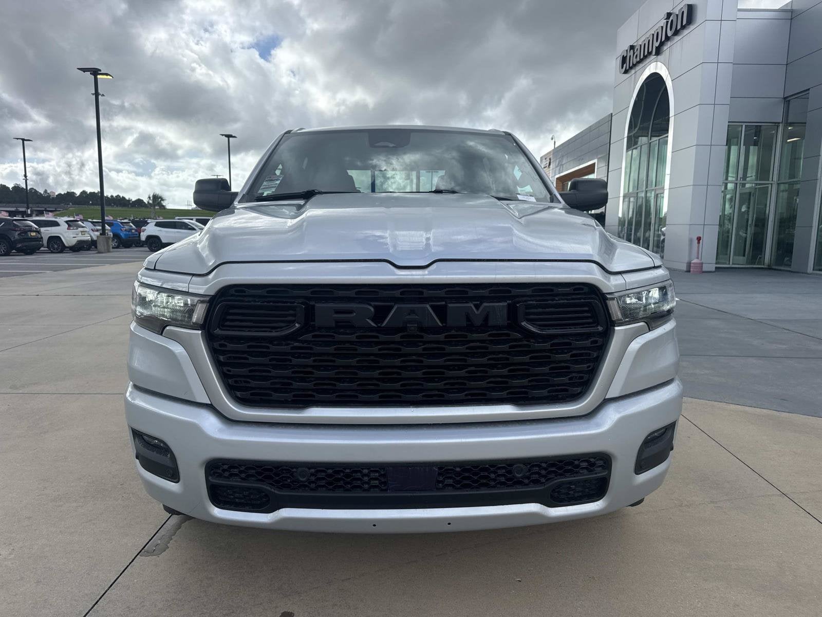 2026 RAM Ram 1500 RAM 1500 EXPRESS CREW CAB 4X2 5'7' BOX