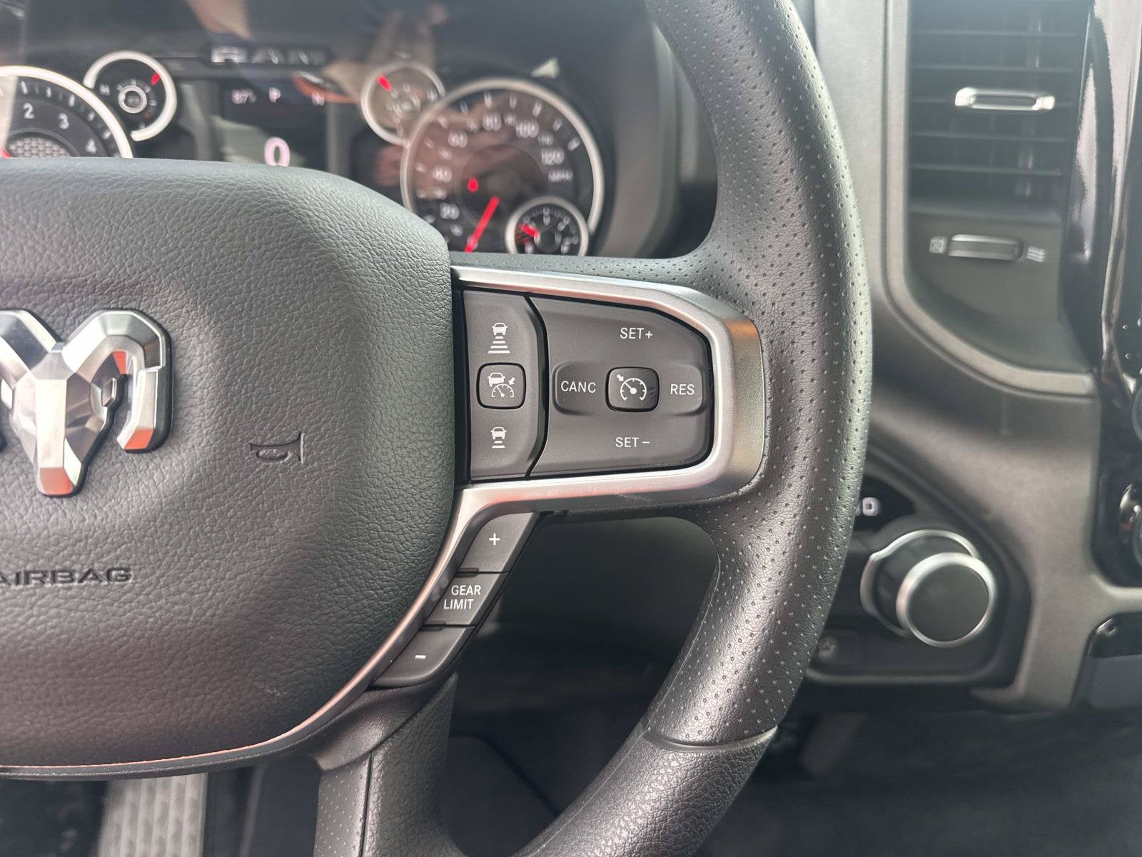 2026 RAM Ram 1500 RAM 1500 EXPRESS CREW CAB 4X2 5'7' BOX