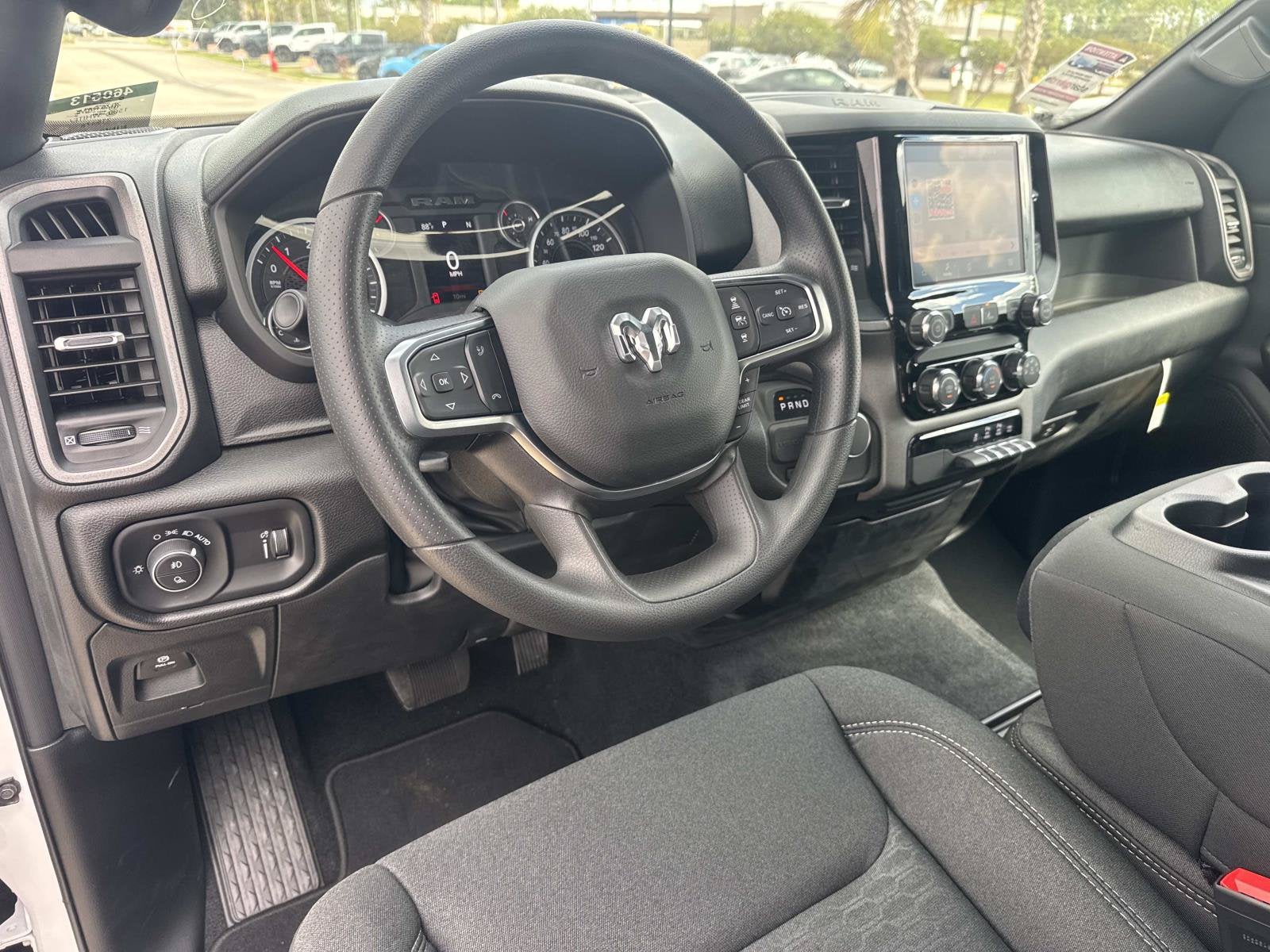 2026 RAM Ram 1500 RAM 1500 EXPRESS CREW CAB 4X2 5'7' BOX