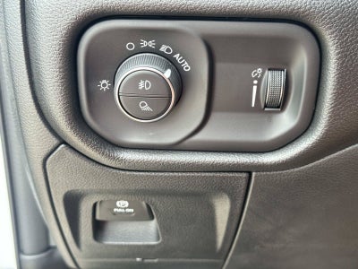 2026 RAM Ram 1500 RAM 1500 EXPRESS CREW CAB 4X2 5'7' BOX