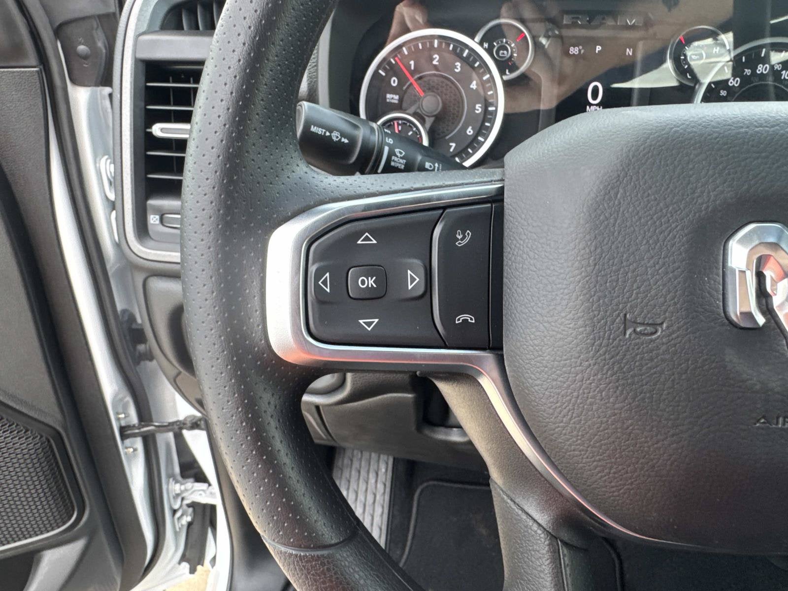 2026 RAM Ram 1500 RAM 1500 EXPRESS CREW CAB 4X2 5'7' BOX