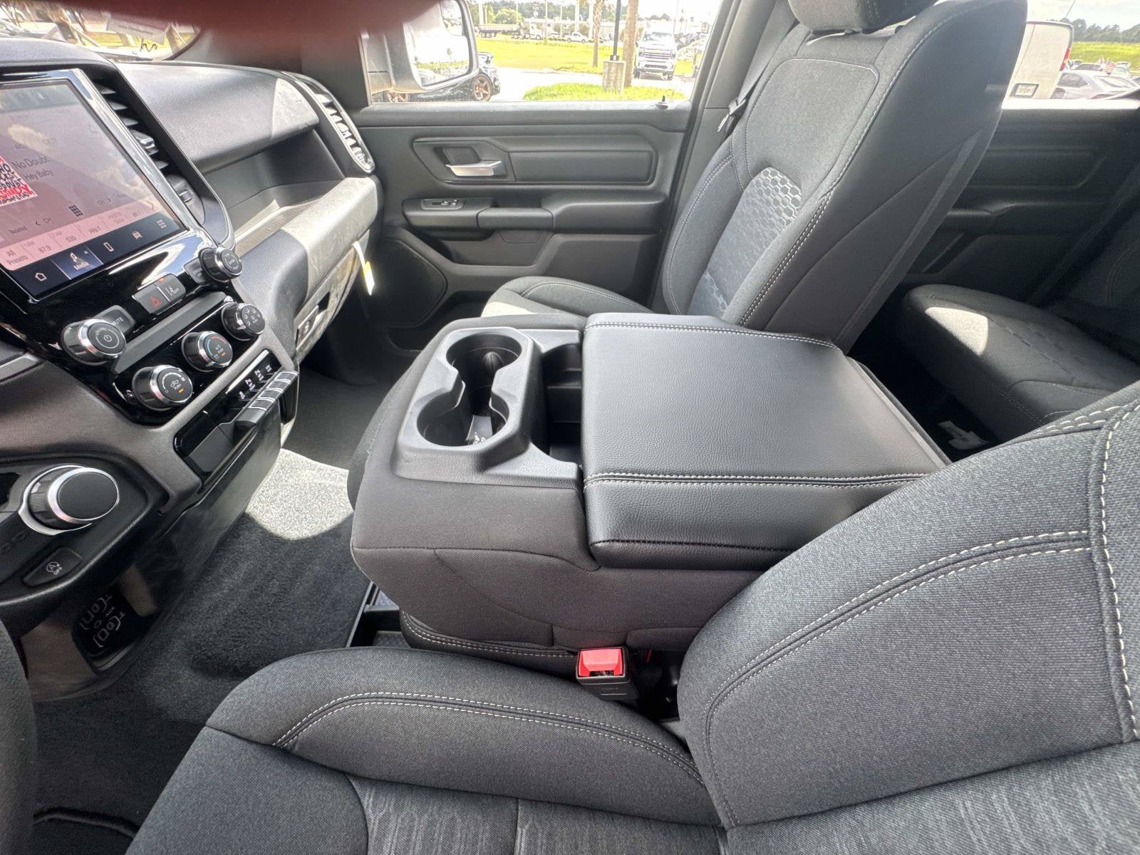 2026 RAM Ram 1500 RAM 1500 EXPRESS CREW CAB 4X2 5'7' BOX