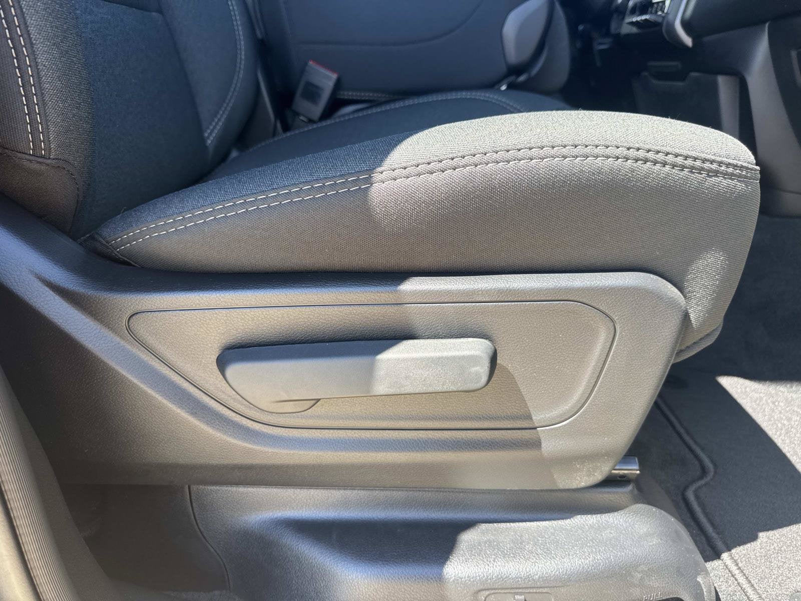 2026 RAM Ram 1500 RAM 1500 EXPRESS CREW CAB 4X2 5'7' BOX