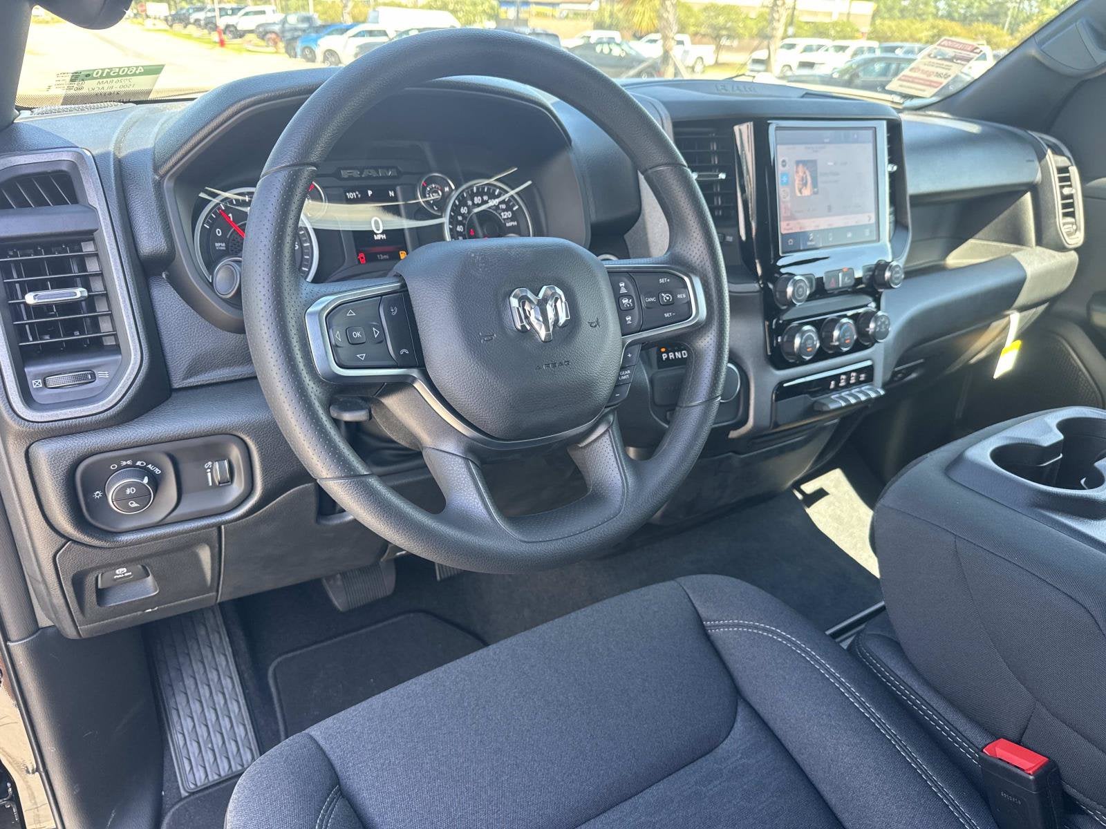 2026 RAM Ram 1500 RAM 1500 EXPRESS CREW CAB 4X2 5'7' BOX