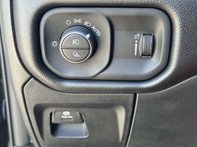 2026 RAM Ram 1500 RAM 1500 EXPRESS CREW CAB 4X2 5'7' BOX