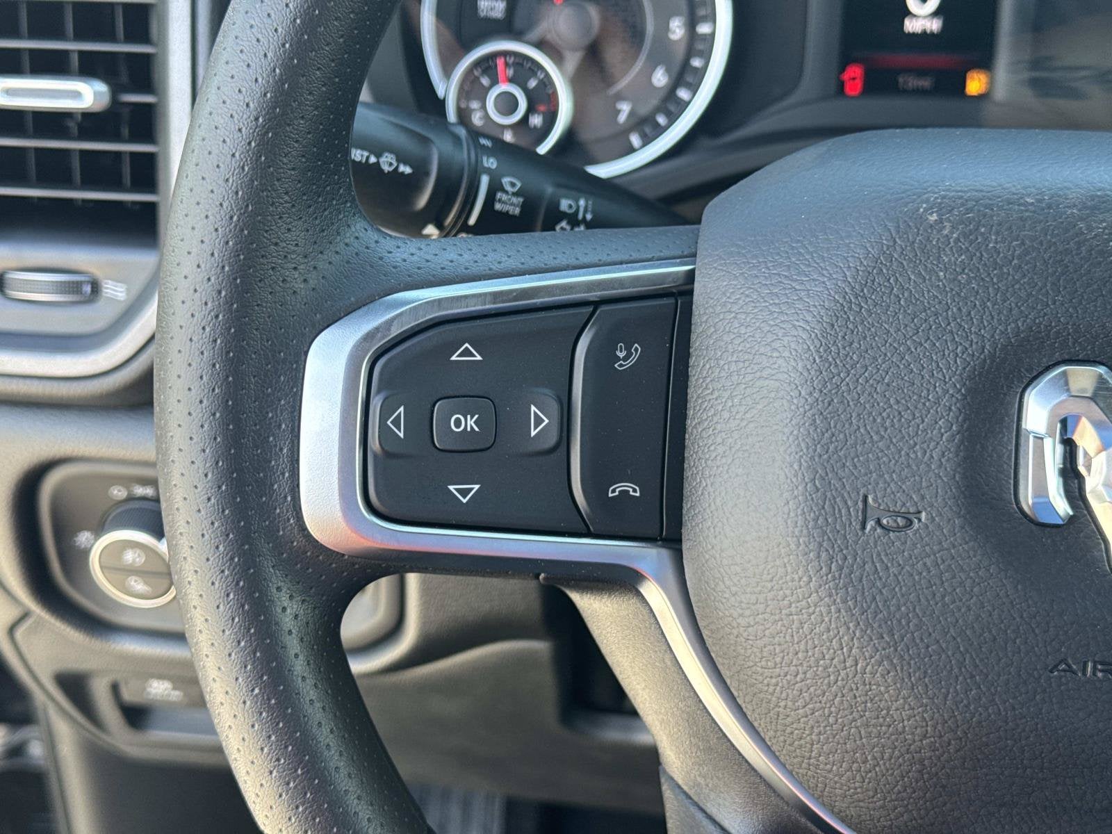 2026 RAM Ram 1500 RAM 1500 EXPRESS CREW CAB 4X2 5'7' BOX