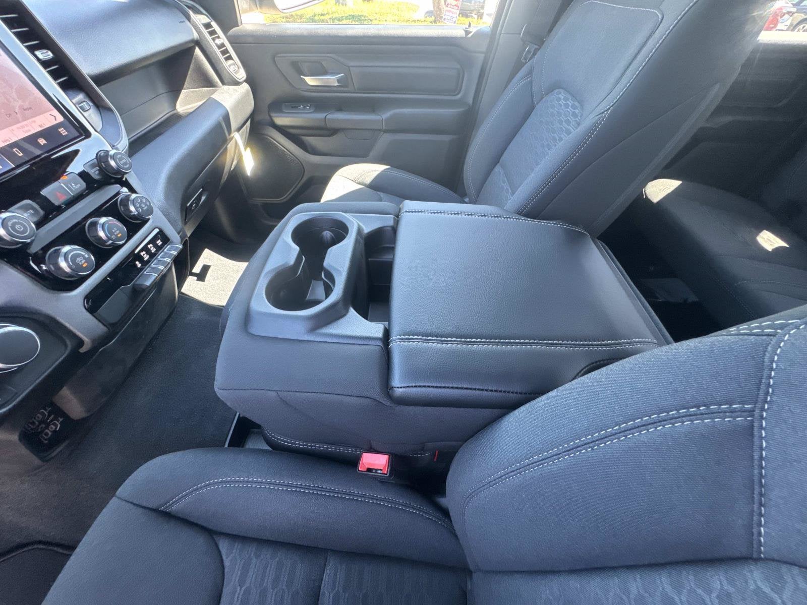 2026 RAM Ram 1500 RAM 1500 EXPRESS CREW CAB 4X2 5'7' BOX