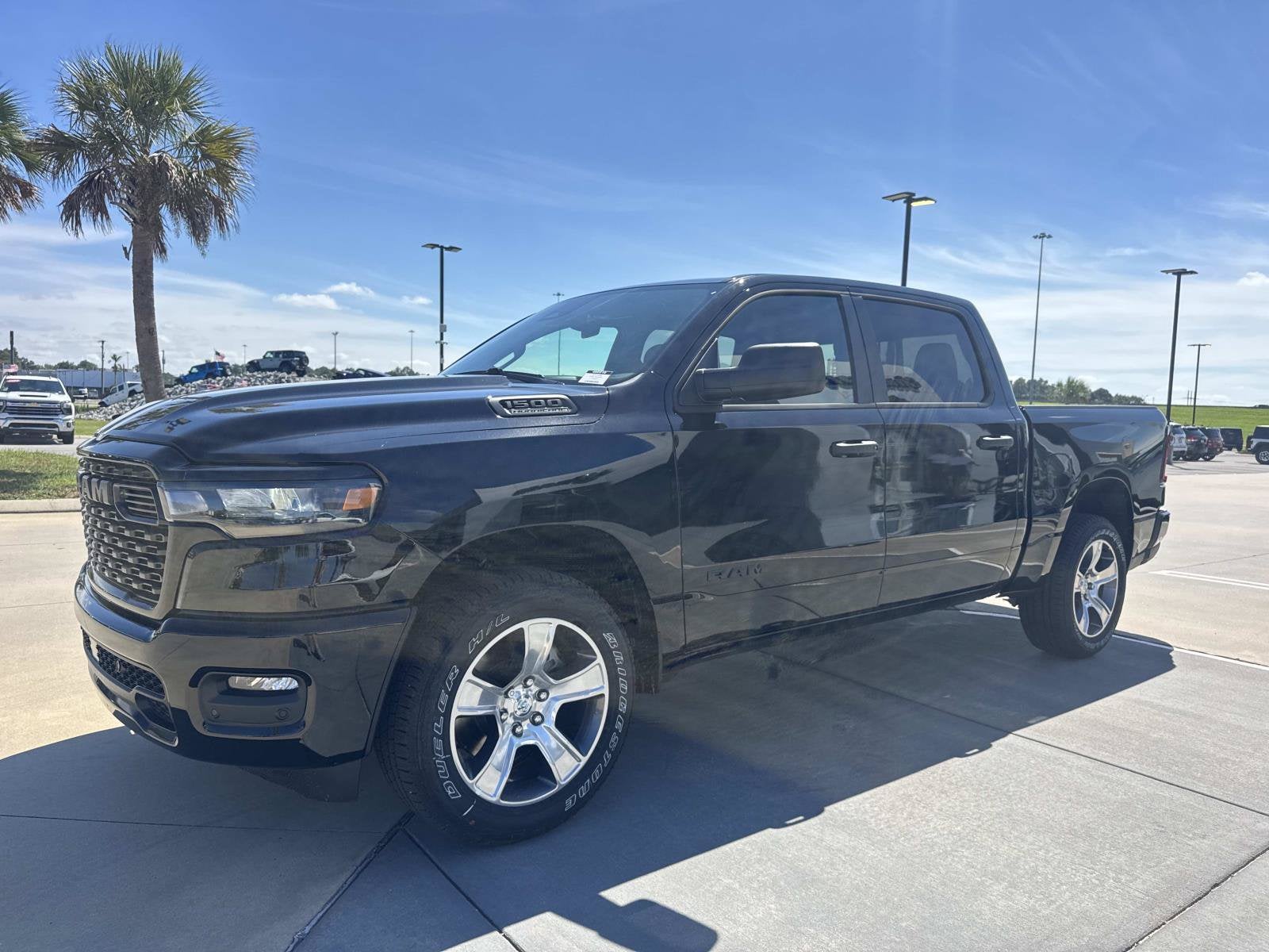 2026 RAM Ram 1500 RAM 1500 EXPRESS CREW CAB 4X2 5'7' BOX