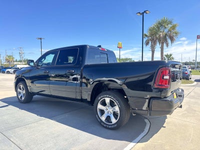 2026 RAM Ram 1500 RAM 1500 EXPRESS CREW CAB 4X2 5'7' BOX