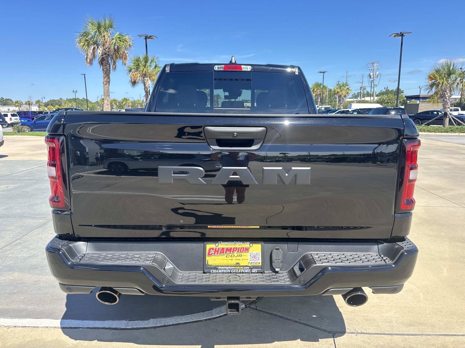 2026 RAM Ram 1500 RAM 1500 EXPRESS CREW CAB 4X2 5'7' BOX
