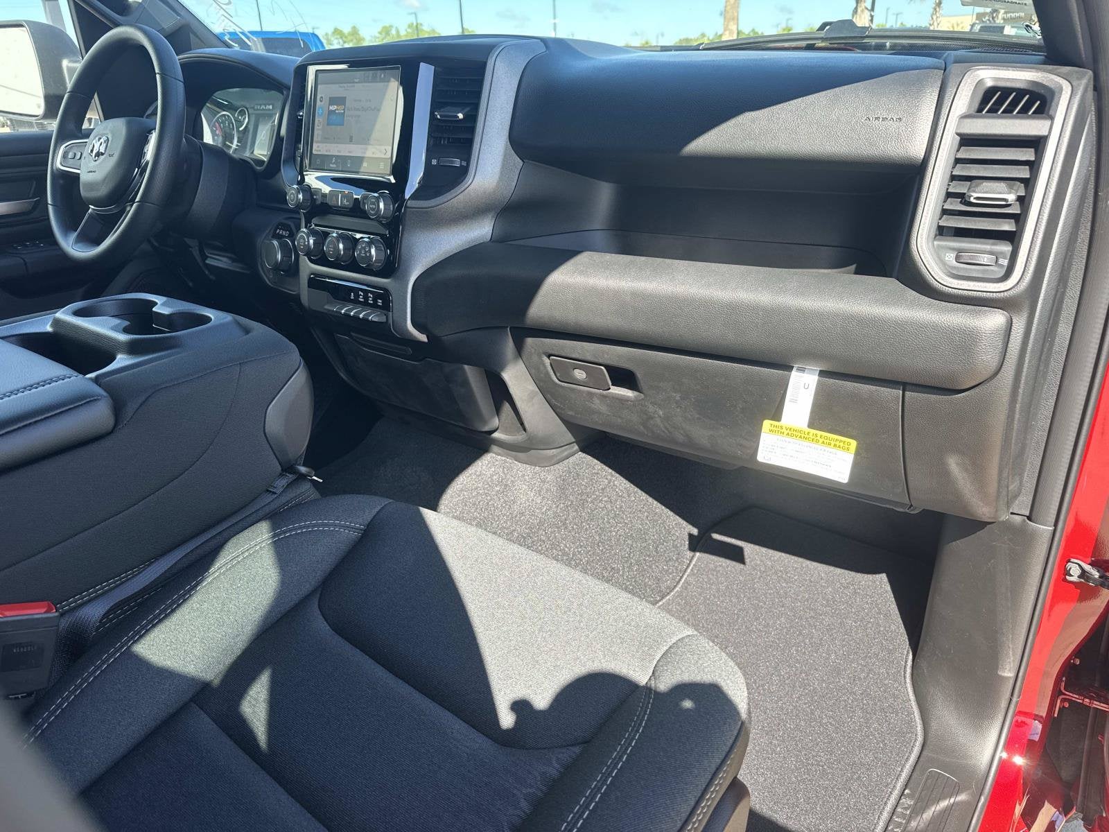 2026 RAM Ram 1500 RAM 1500 EXPRESS CREW CAB 4X2 5'7' BOX