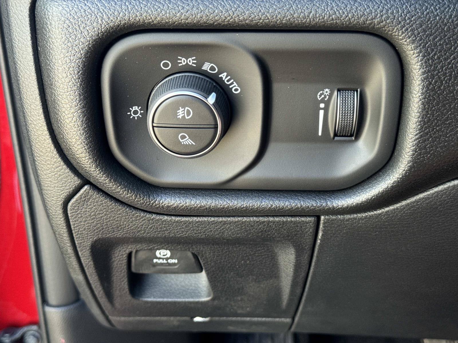 2026 RAM Ram 1500 RAM 1500 EXPRESS CREW CAB 4X2 5'7' BOX
