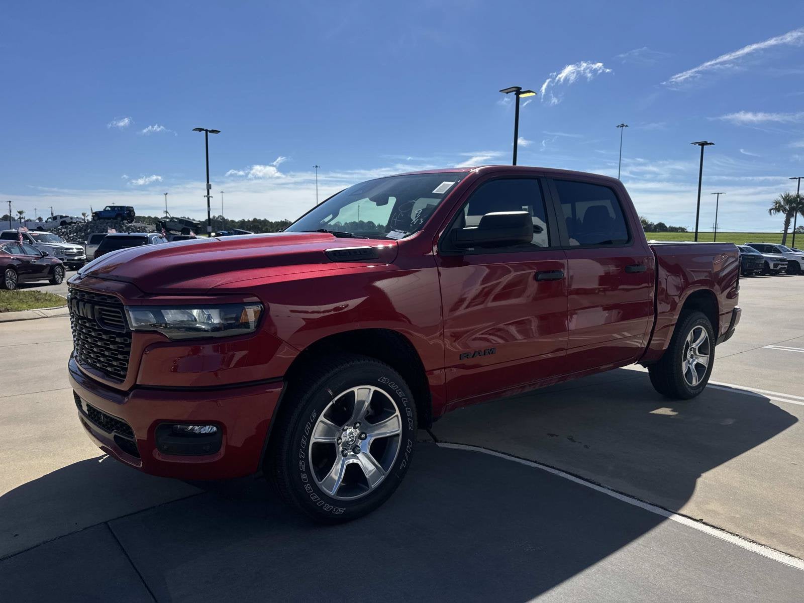 2026 RAM Ram 1500 RAM 1500 EXPRESS CREW CAB 4X2 5'7' BOX