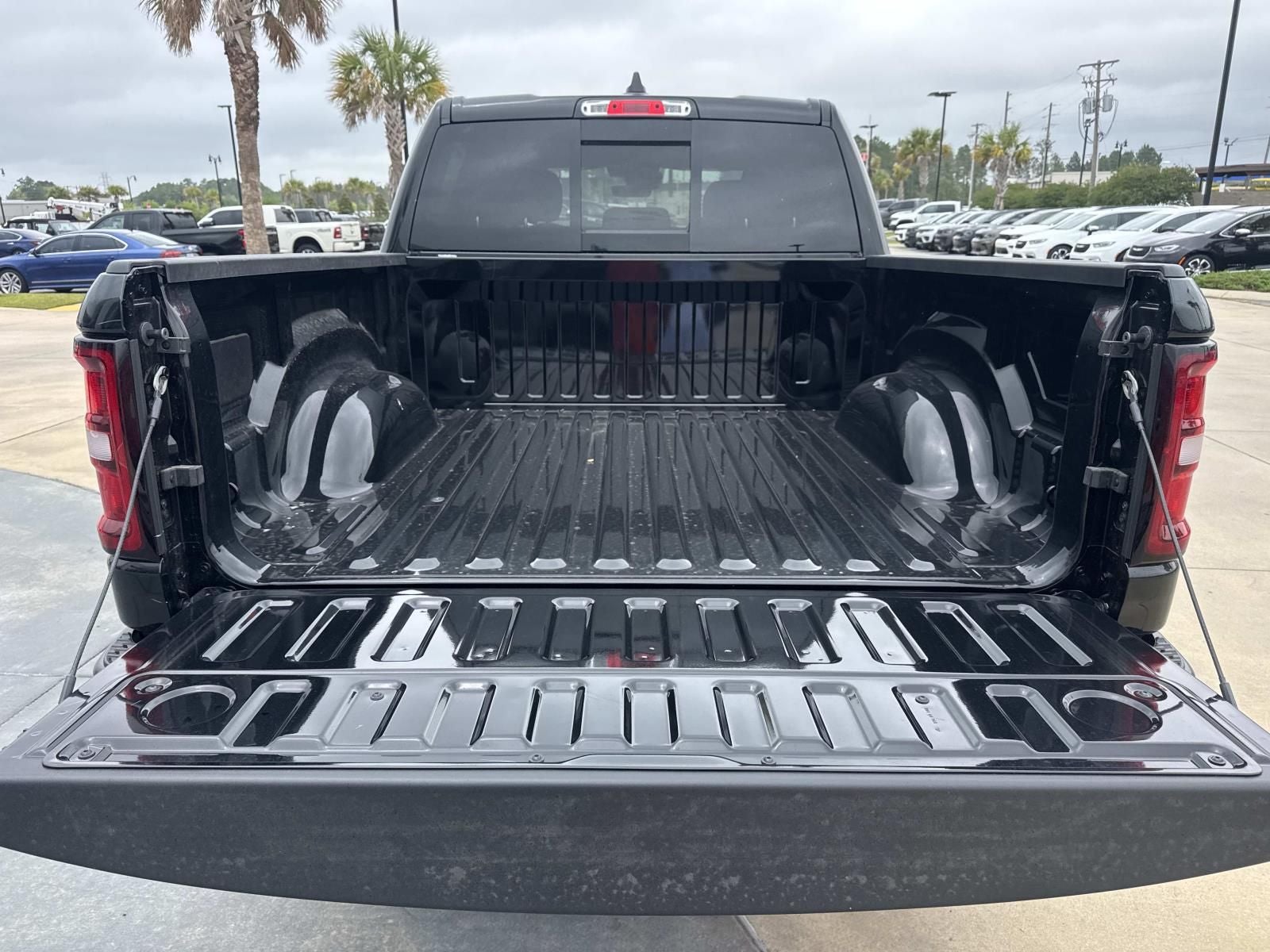 2026 RAM Ram 1500 RAM 1500 WARLOCK CREW CAB 4X4 5'7' BOX