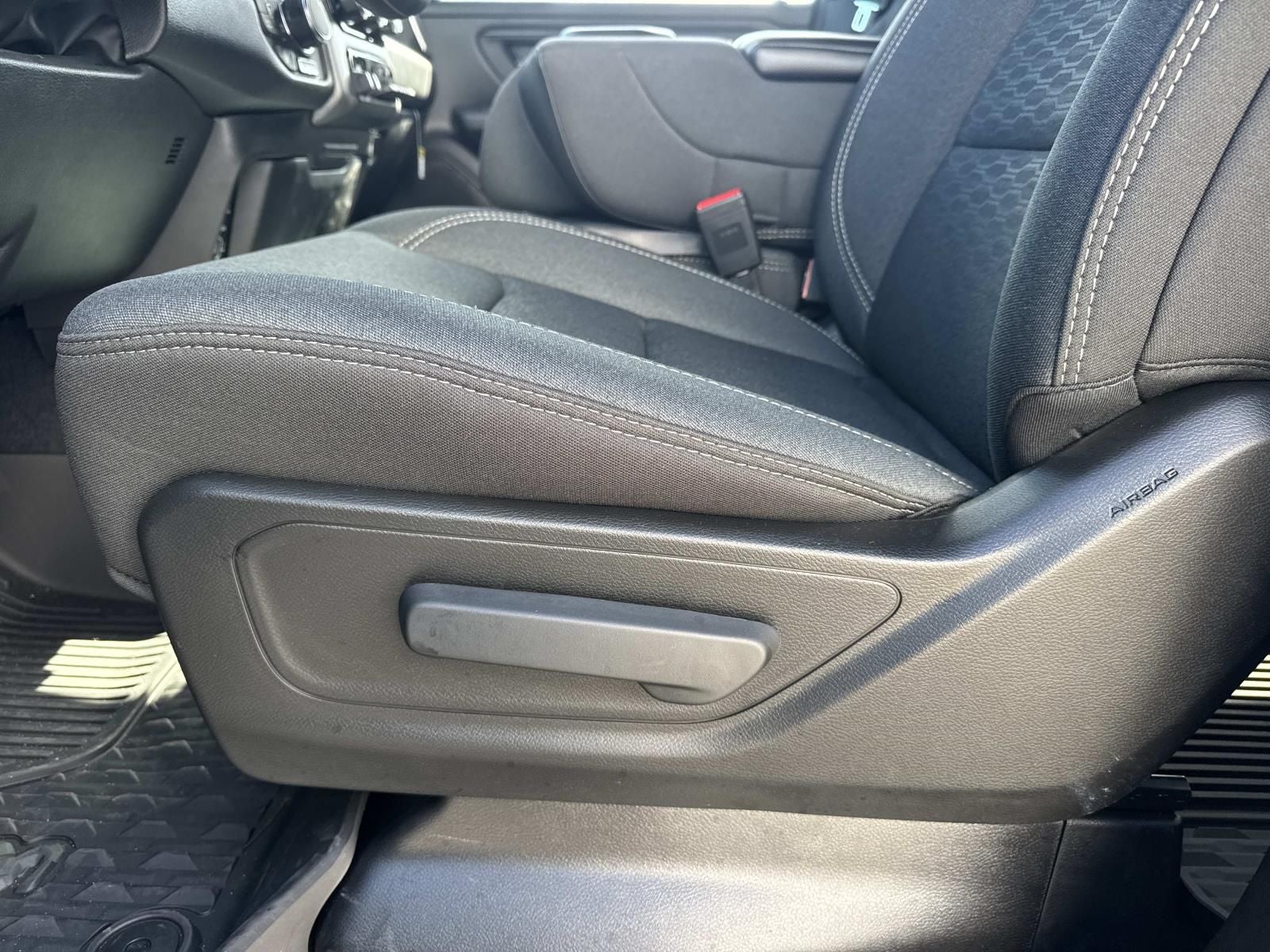 2026 RAM 1500 RAM 1500 WARLOCK CREW CAB 4X4 5'7' BOX