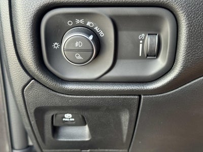 2026 RAM 1500 RAM 1500 WARLOCK CREW CAB 4X4 5'7' BOX