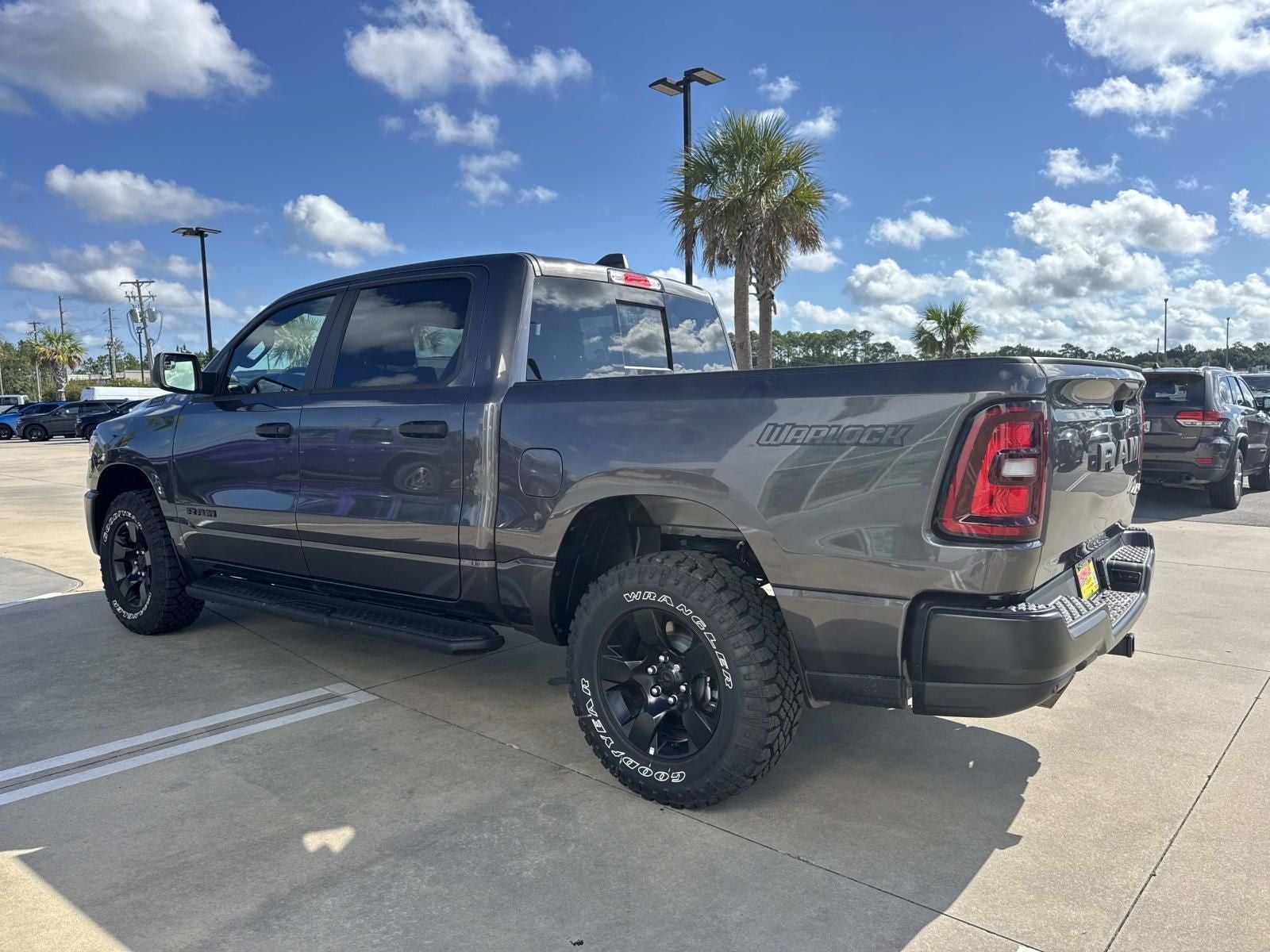 2026 RAM 1500 RAM 1500 WARLOCK CREW CAB 4X4 5'7' BOX