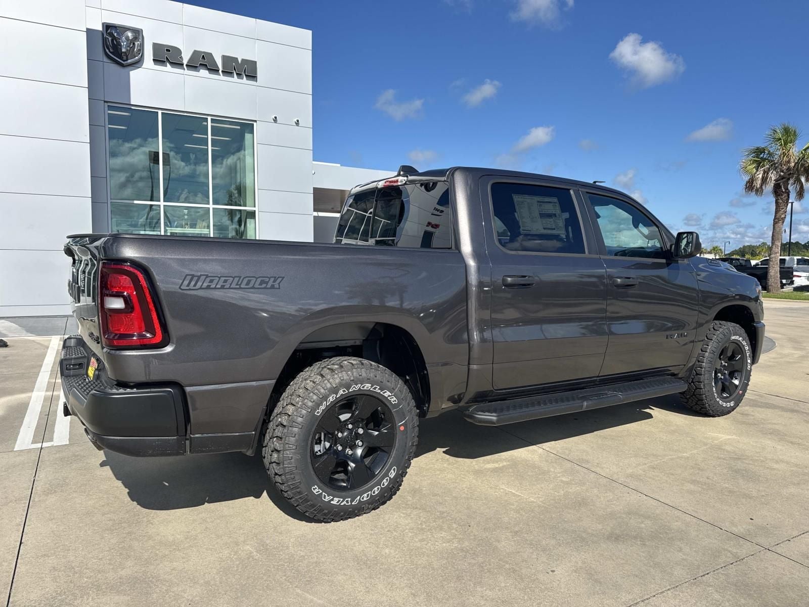 2026 RAM 1500 RAM 1500 WARLOCK CREW CAB 4X4 5'7' BOX
