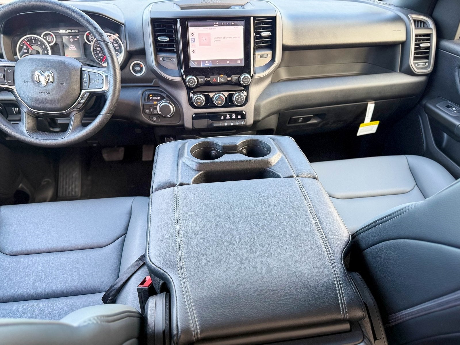 2026 RAM Ram 1500 RAM 1500 TRADESMAN CREW CAB 4X4 5'7' BOX