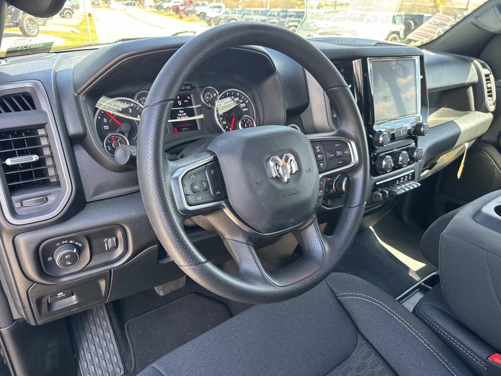 2026 RAM Ram 1500 RAM 1500 EXPRESS CREW CAB 4X4 5'7' BOX