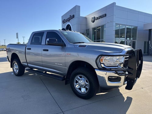 2022 RAM 2500 Tradesman Crew Cab 4x4 6'4' Box