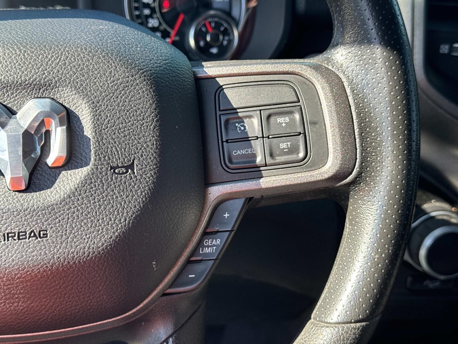 2022 RAM 2500 Tradesman Crew Cab 4x4 6'4' Box