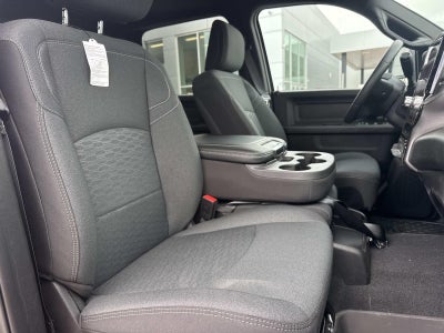 2026 RAM Ram 2500 RAM 2500 BLACK EXPRESS CREW CAB 4X4 6'4' BOX