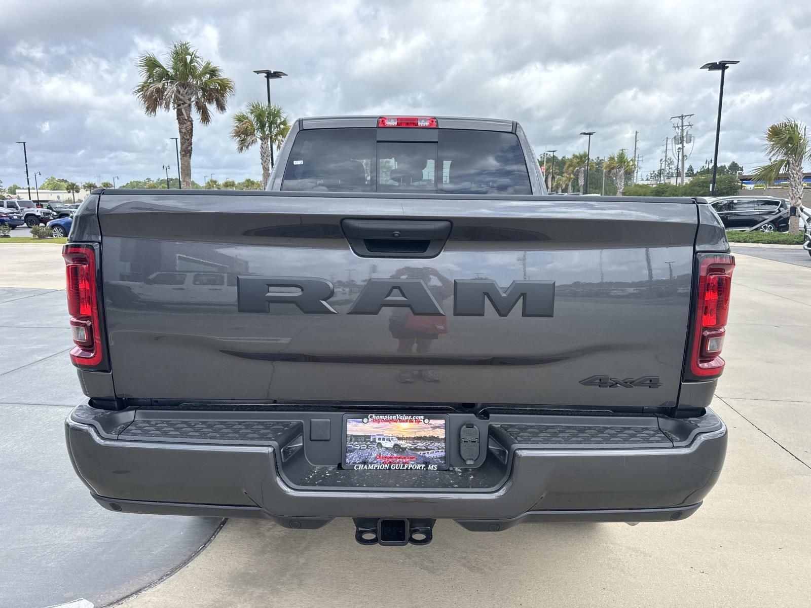 2026 RAM Ram 2500 RAM 2500 BLACK EXPRESS CREW CAB 4X4 6'4' BOX