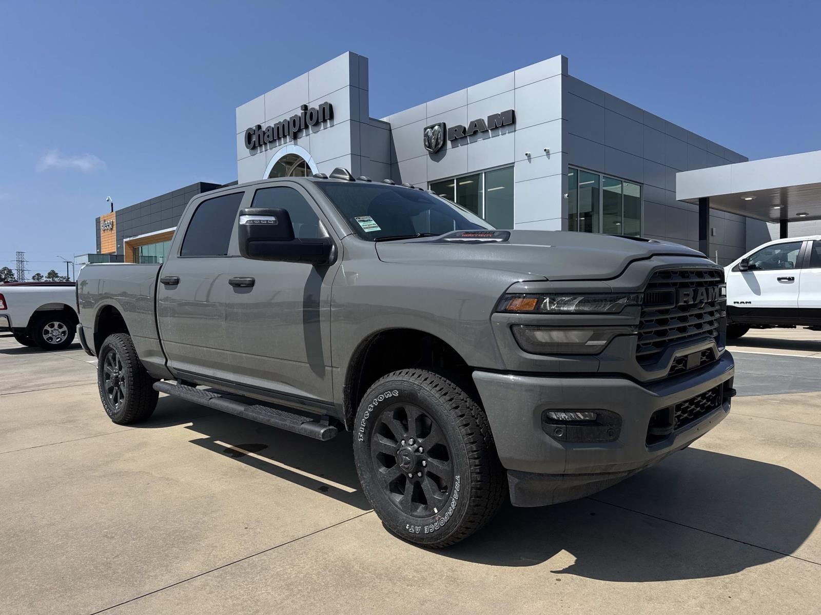 2026 RAM Ram 2500 RAM 2500 BLACK EXPRESS CREW CAB 4X4 6'4' BOX