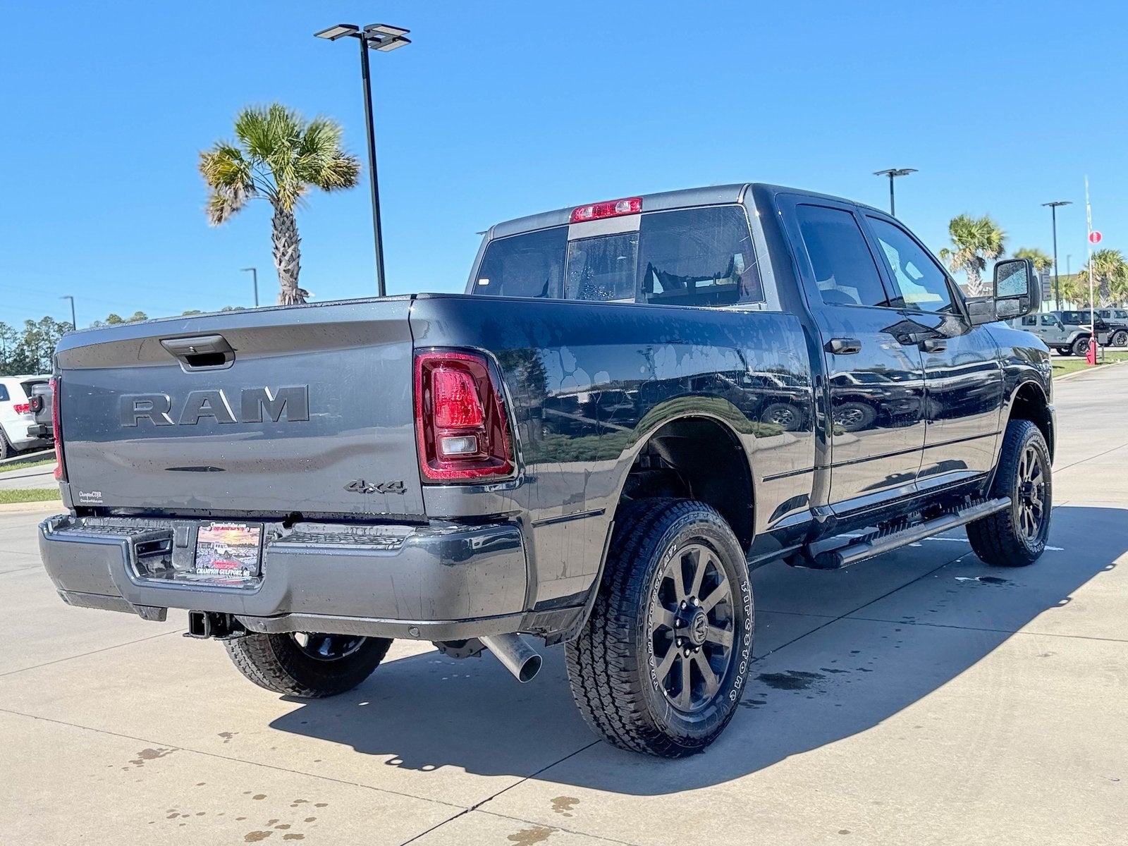 2026 RAM Ram 2500 RAM 2500 BLACK EXPRESS CREW CAB 4X4 6'4' BOX