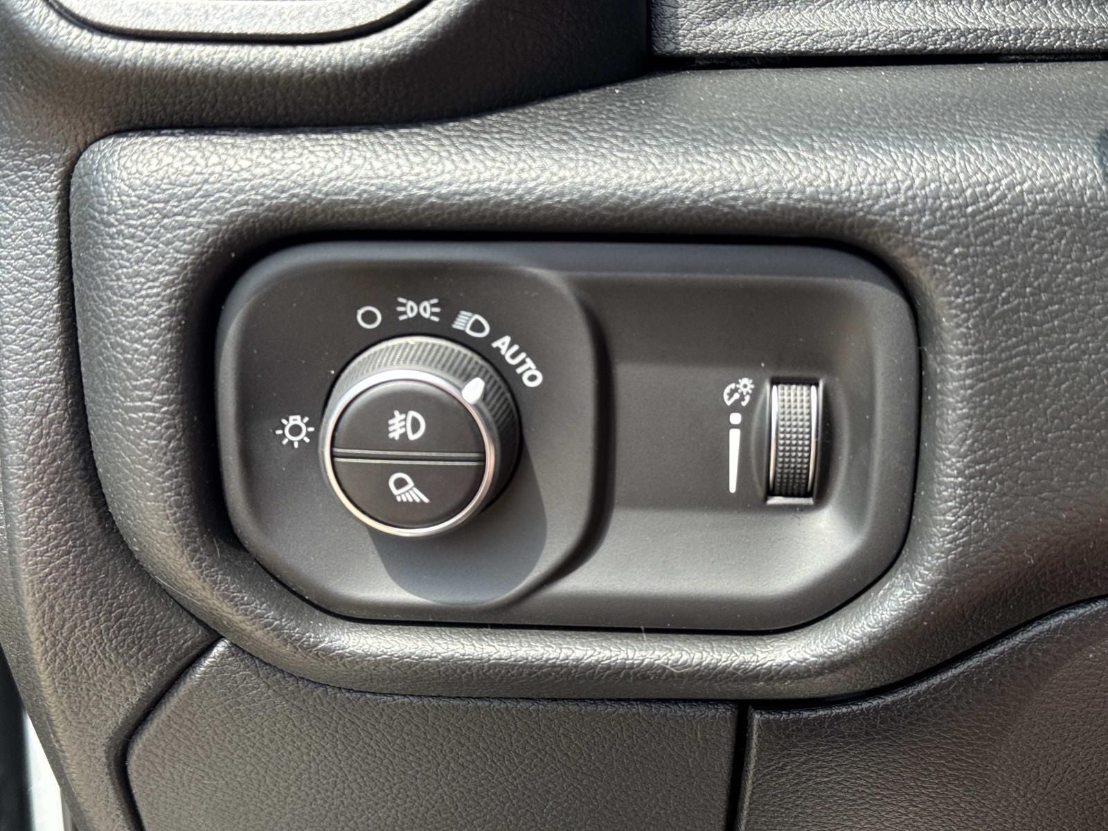 2026 RAM Ram 2500 RAM 2500 TRADESMAN CREW CAB 4X4 6'4' BOX