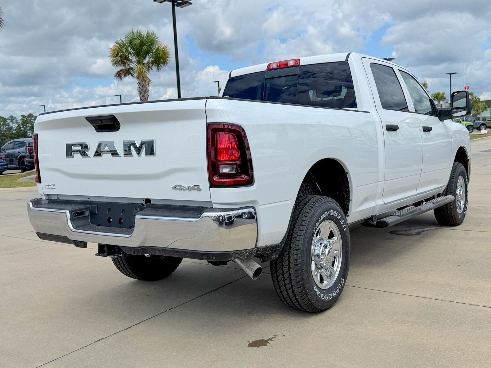 2026 RAM Ram 2500 RAM 2500 TRADESMAN CREW CAB 4X4 6'4' BOX
