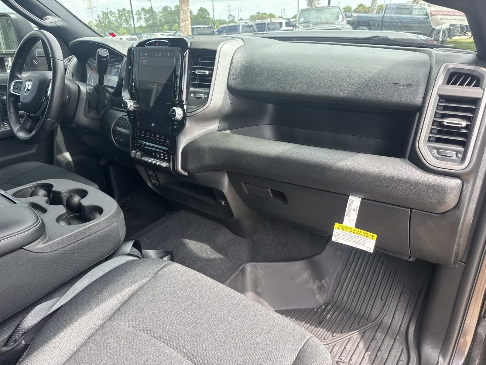2026 RAM Ram 2500 RAM 2500 BLACK EXPRESS CREW CAB 4X4 6'4' BOX