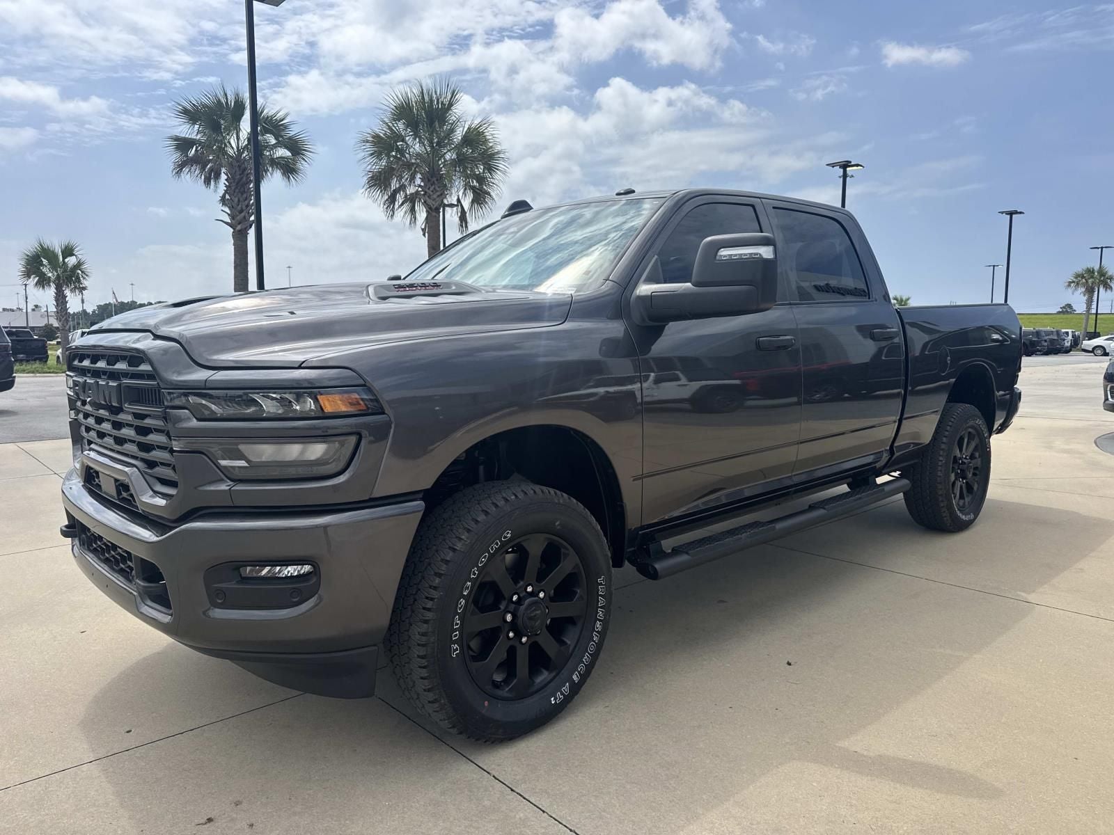 2026 RAM Ram 2500 RAM 2500 BLACK EXPRESS CREW CAB 4X4 6'4' BOX