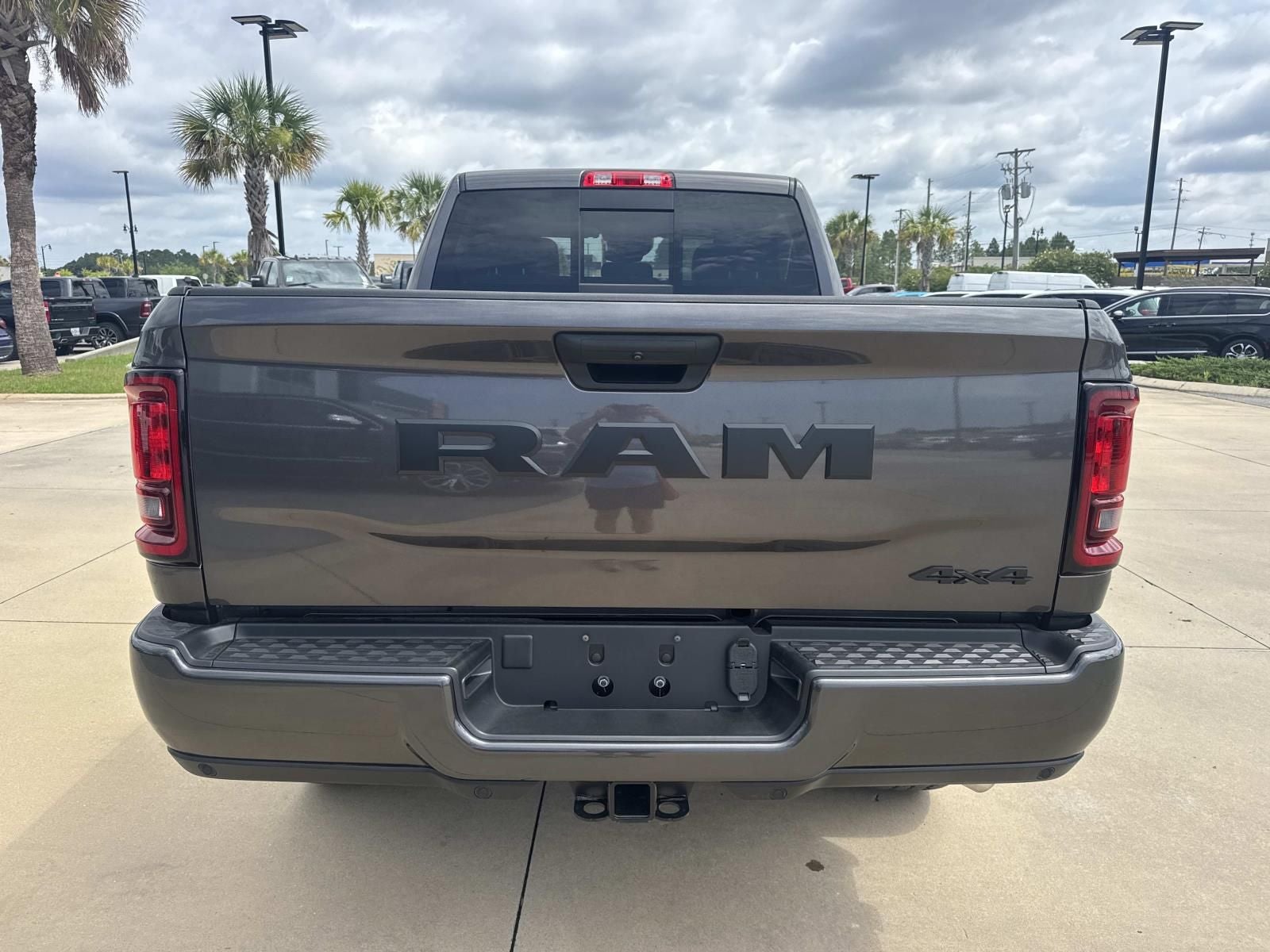 2026 RAM Ram 2500 RAM 2500 BLACK EXPRESS CREW CAB 4X4 6'4' BOX