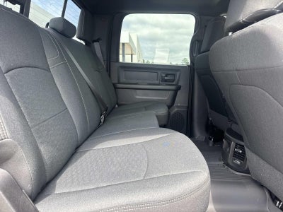 2026 RAM Ram 2500 RAM 2500 BLACK EXPRESS CREW CAB 4X4 6'4' BOX