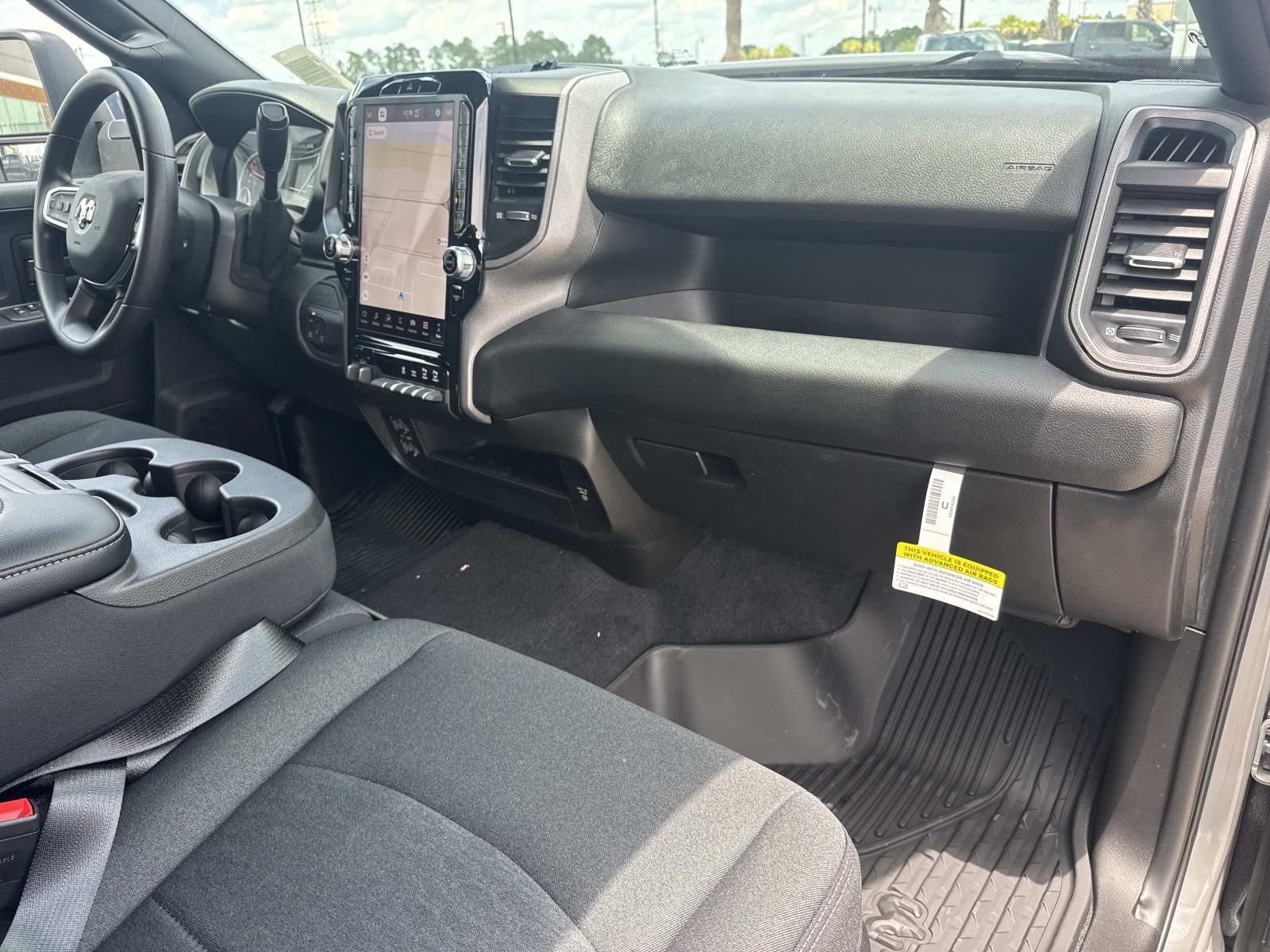 2026 RAM Ram 2500 RAM 2500 BLACK EXPRESS CREW CAB 4X4 6'4' BOX