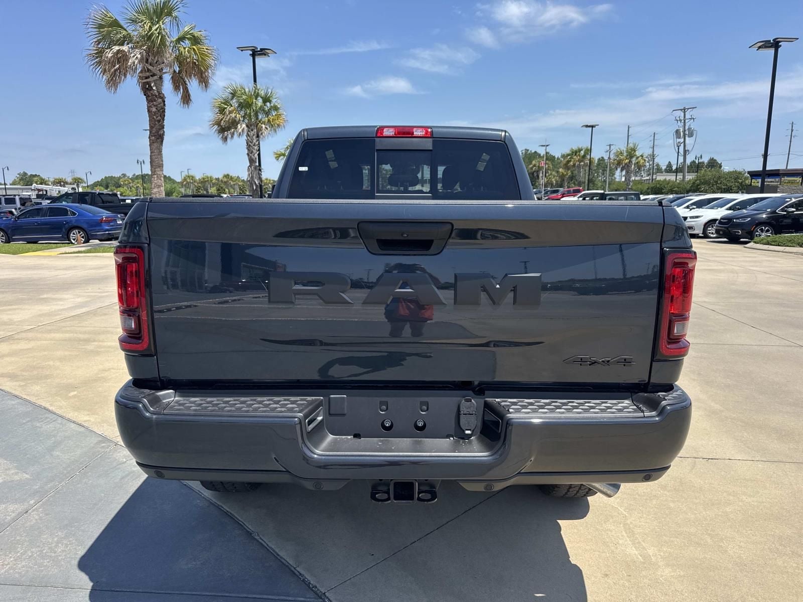 2026 RAM Ram 2500 RAM 2500 BLACK EXPRESS CREW CAB 4X4 6'4' BOX
