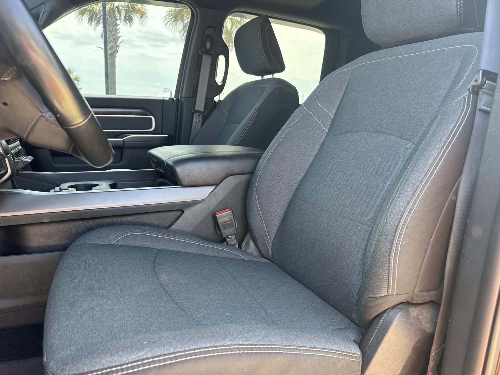 2022 RAM 2500 Big Horn Crew Cab 4x4 6'4' Box