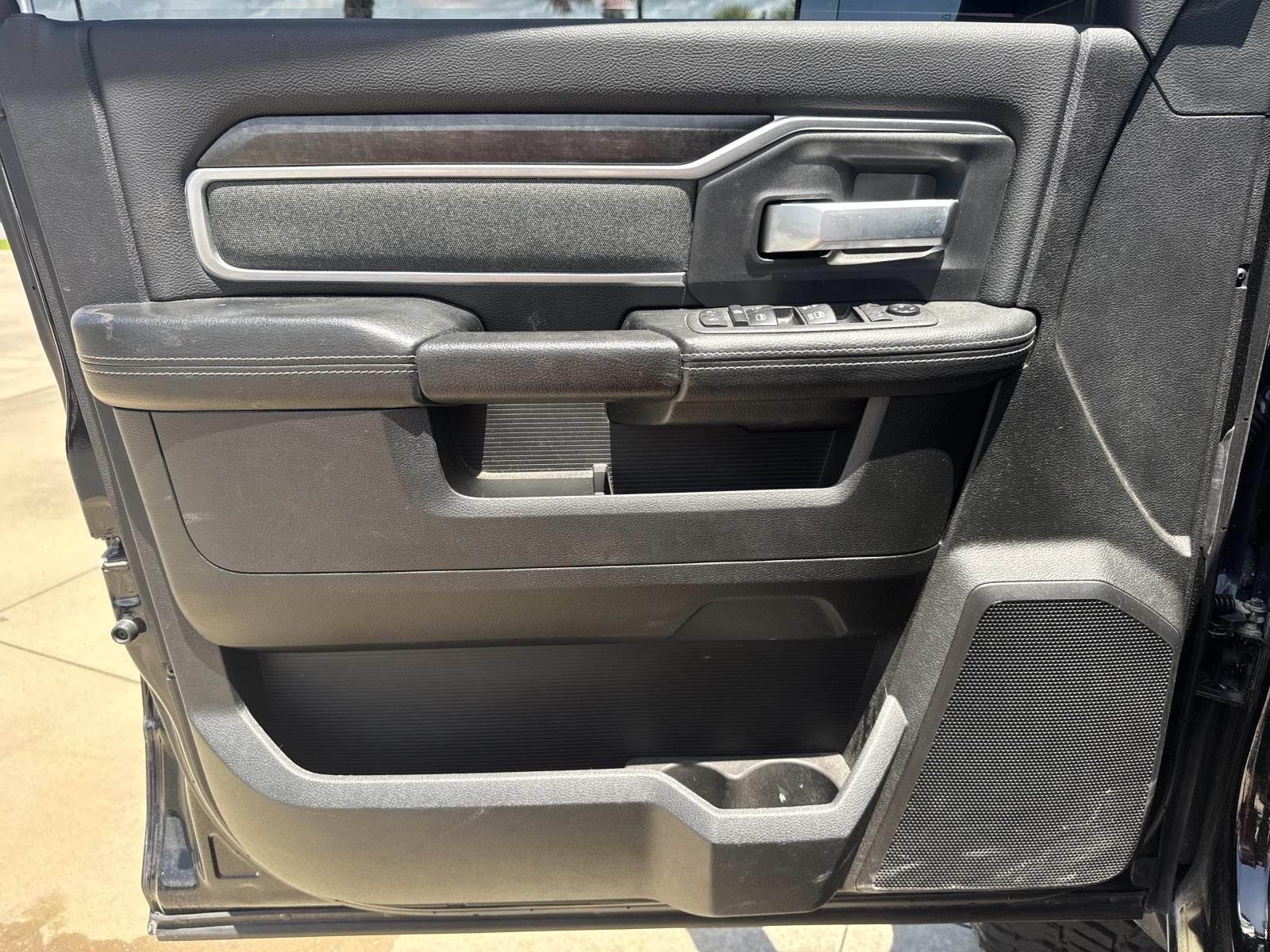 2022 RAM 2500 Big Horn Crew Cab 4x4 6'4' Box