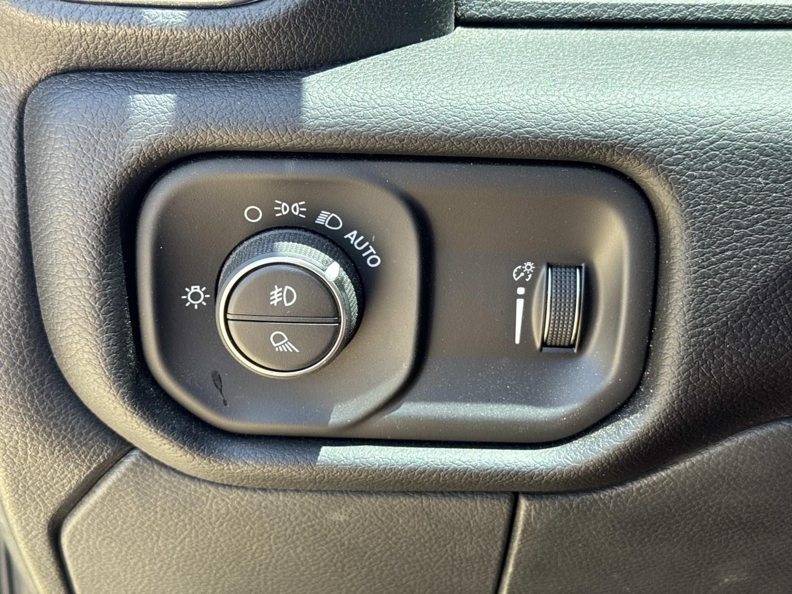 2022 RAM 2500 Big Horn Crew Cab 4x4 6'4' Box