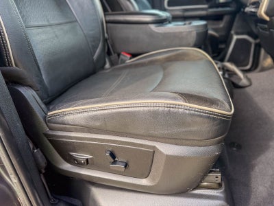 2020 RAM 2500 Laramie Crew Cab 4X4 6'4' Box