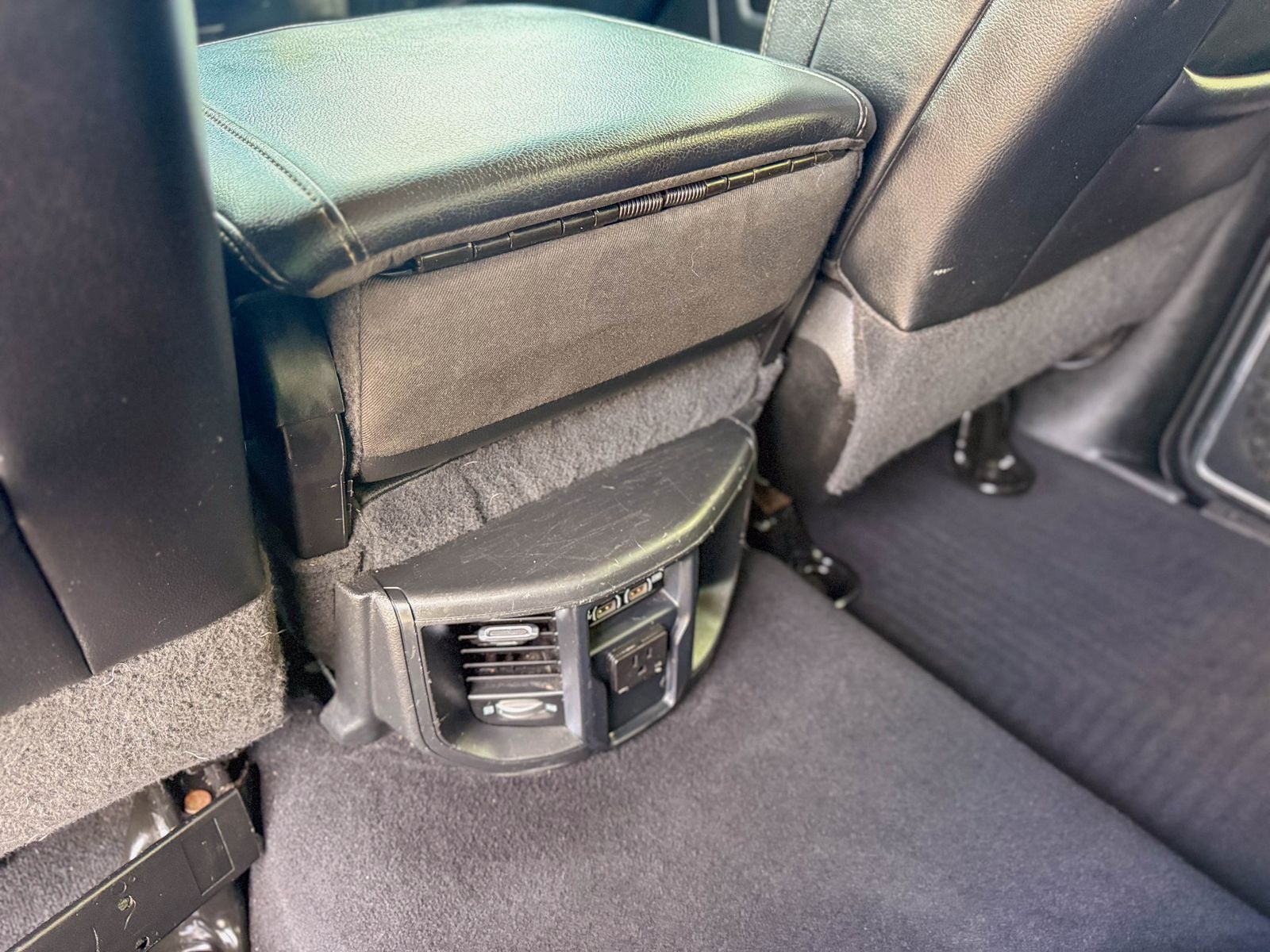 2020 RAM 2500 Laramie Crew Cab 4X4 6'4' Box