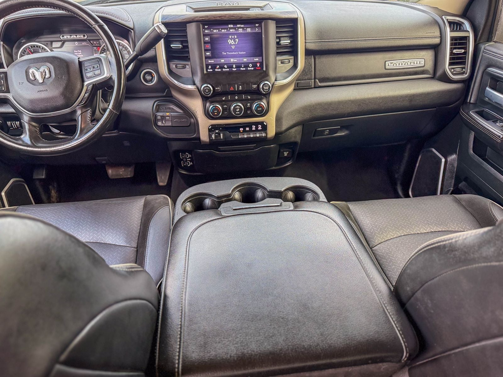 2020 RAM 2500 Laramie Crew Cab 4X4 6'4' Box