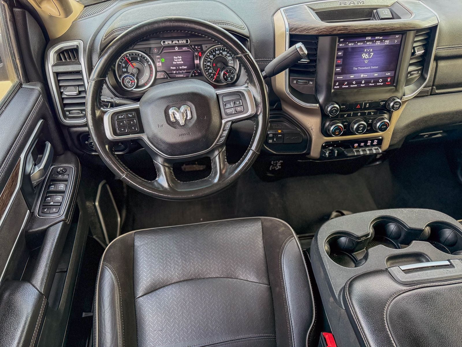 2020 RAM 2500 Laramie Crew Cab 4X4 6'4' Box