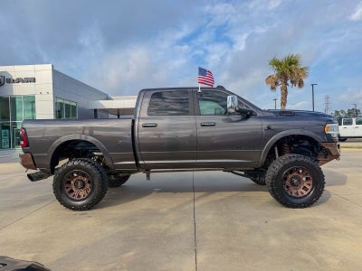 2020 RAM 2500 Laramie Crew Cab 4X4 6'4' Box